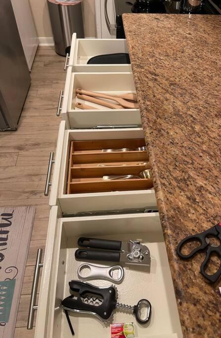 Beautiful/Spacious 2 Bedroom Houston Near Galleria Екстериор снимка