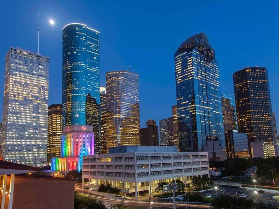 Beautiful/Spacious 2 Bedroom Houston Near Galleria Екстериор снимка